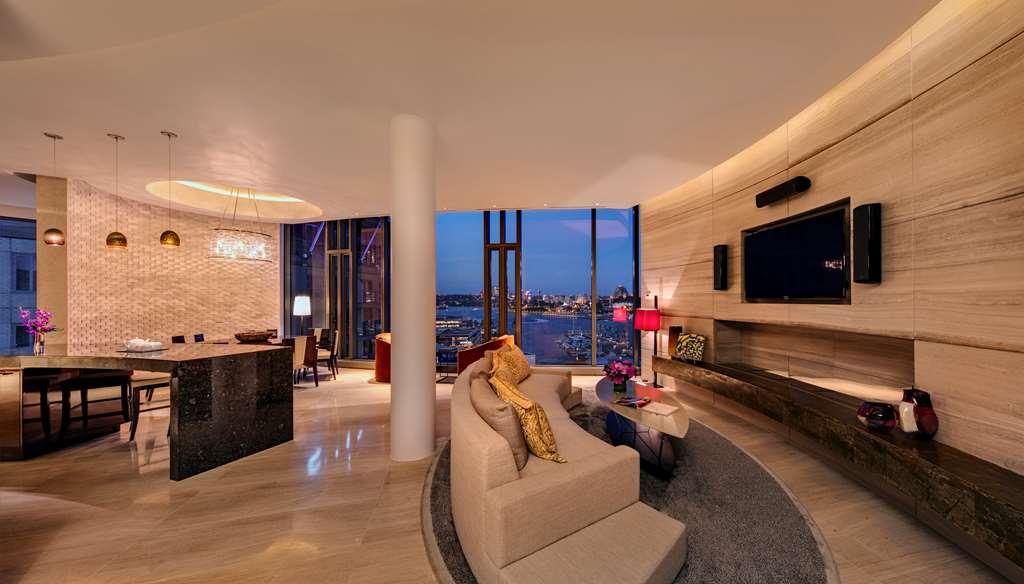 Отель The Darling At The Star Сидней Номер фото A living room at the Ritz-Carlton, DIFC