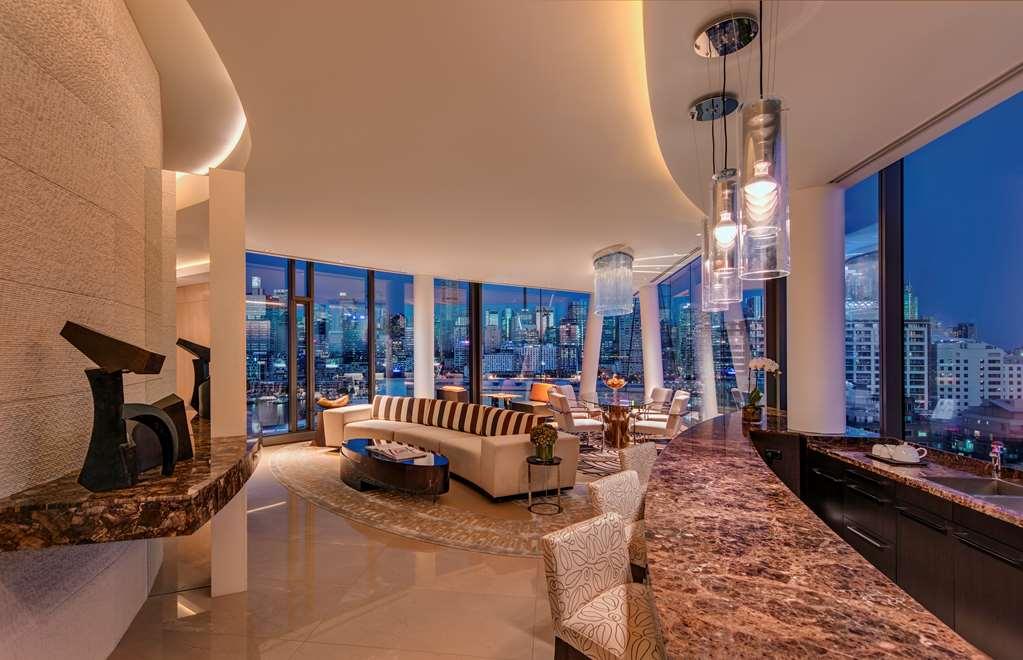 Отель The Darling At The Star Сидней Номер фото The living room of a three-bedroom penthouse