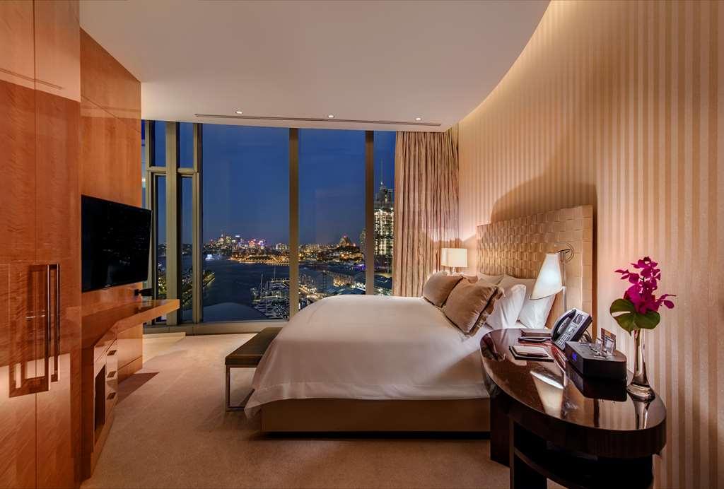 Отель The Darling At The Star Сидней Номер фото A bedroom at the Mandarin Oriental, Bangkok