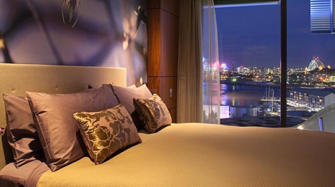 Отель The Darling At The Star Сидней Номер фото The bedroom of a typical apartment